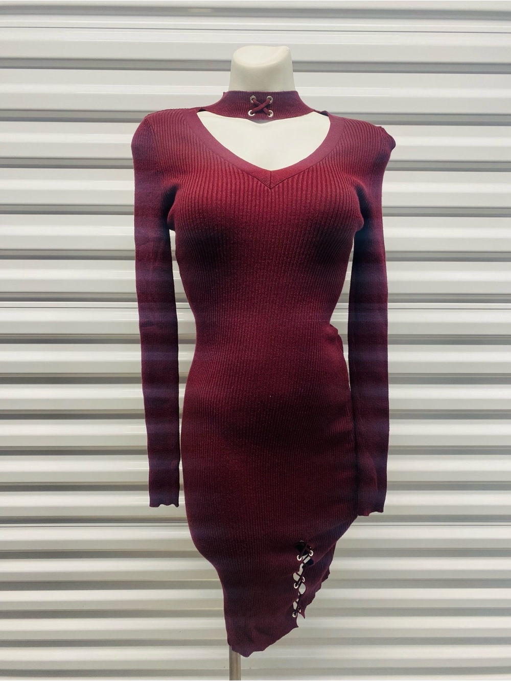 Derek Heart Ribbed V‑Neck Asymmetrical Bodycon Dress with Choker - Burgundy